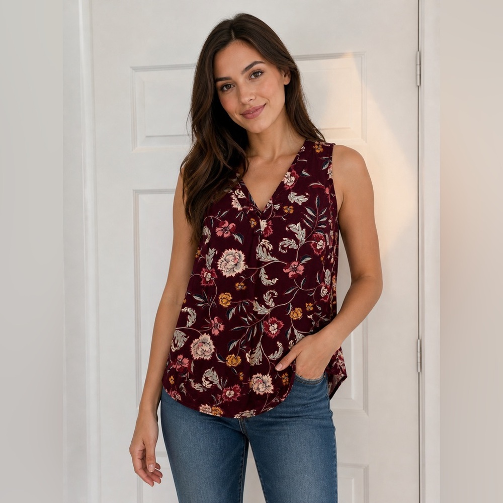 Old Navy Burgundy Floral Sleeveless V-Neck Blouse Size Medium